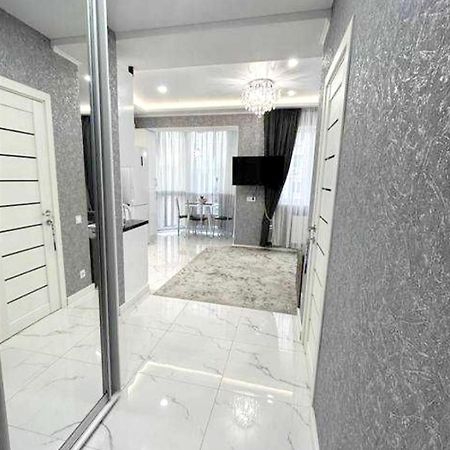 Appartement Malinki à Odessa Extérieur photo